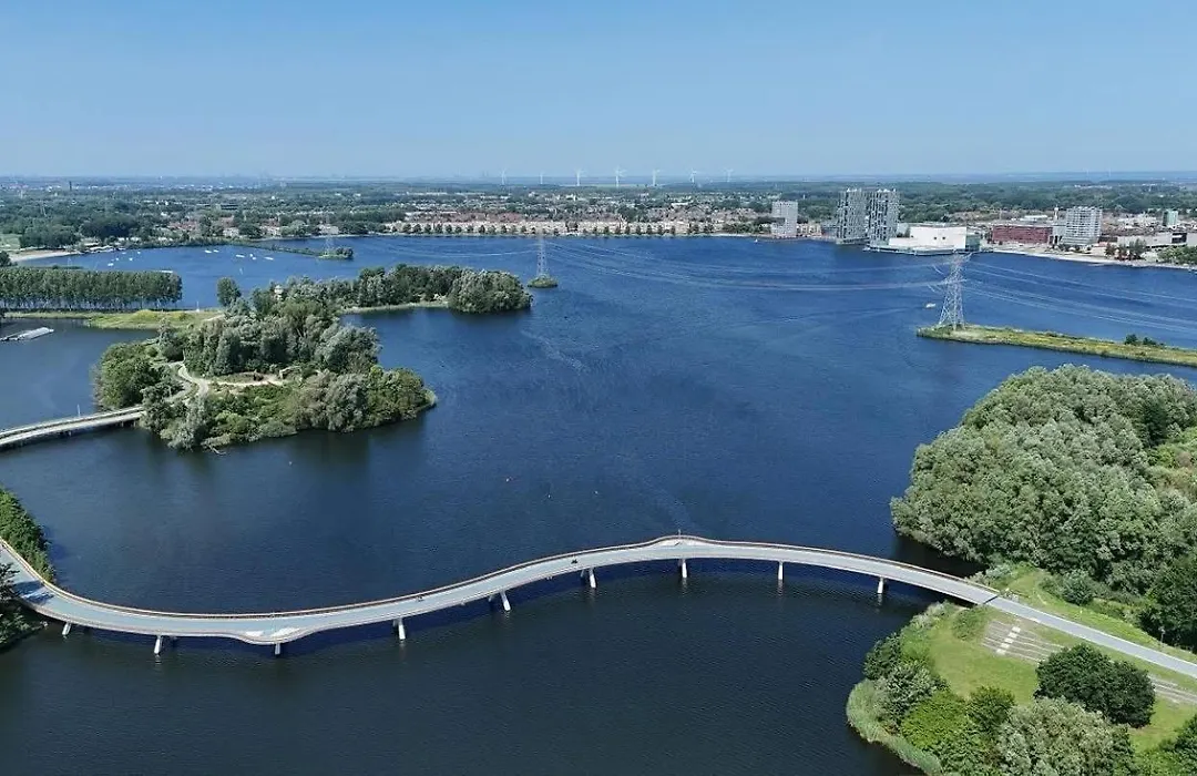 Ecolodge Almere With Private Outdoor Terrace & Beach-1